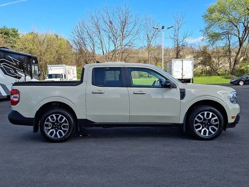Used 2024 Ford Maverick Lariat w/ 4K Tow Package AWD/4WD image 10