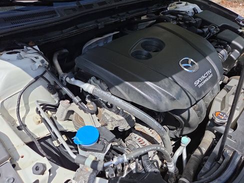 Used 2014 MAZDA MAZDA3 i Touring FWD image 12