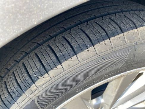 Used 2023 Toyota Camry SE image 21