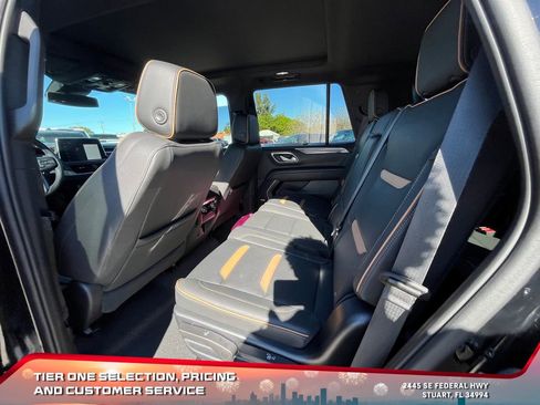 Used 2023 GMC Yukon AT4 image 12