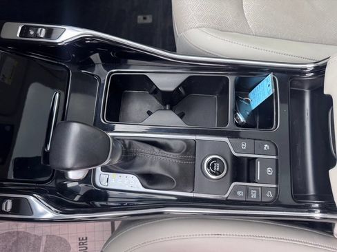 Used 2022 Kia Sorento SX FWD image 21