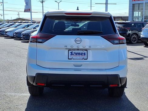 New 2026 Nissan Rogue SV FWD image 6