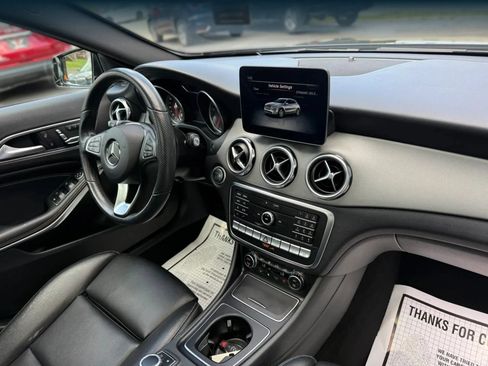 Used 2020 Mercedes-Benz GLA 250 4MATIC image 15