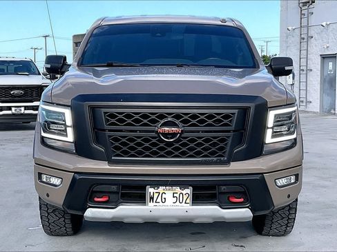 Used 2021 Nissan Titan PRO-4X w/ Pro-4x Convenience Package AWD/4WD image 6
