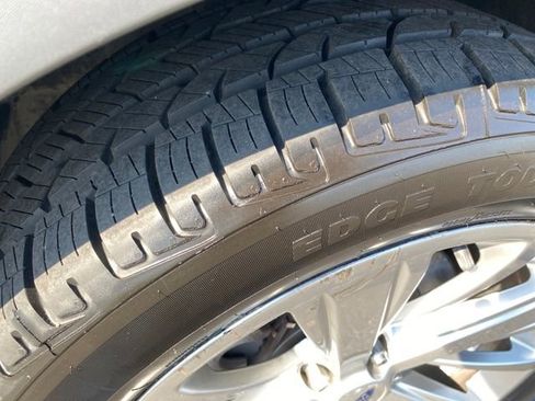 Used 2018 Ford Explorer Limited FWD image 24