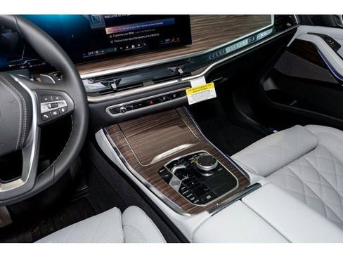 New 2026 BMW X5 xDrive40i w/ Climate Comfort Package image 63