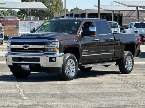 Used 2018 Chevrolet Silverado 2500 LTZ w/ Duramax Plus Package AWD/4WD image 7