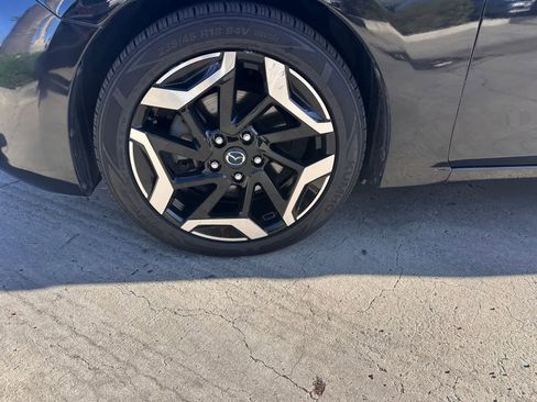 Used 2018 MAZDA MAZDA3 Grand Touring w/ Premium Equipment Package image 9