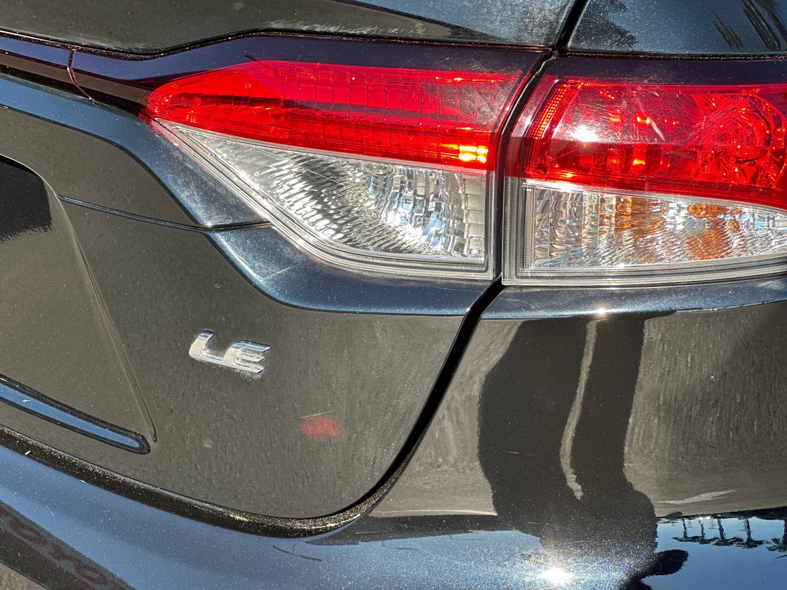 Used 2024 Toyota Corolla LE FWD image 22