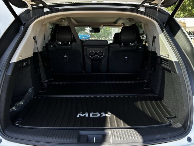 Used 2026 Acura MDX w/ Technology Package AWD/4WD image 30