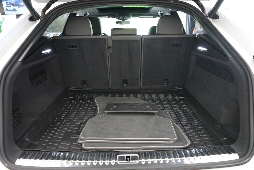Used 2023 Audi Q8 Premium Plus AWD/4WD image 64