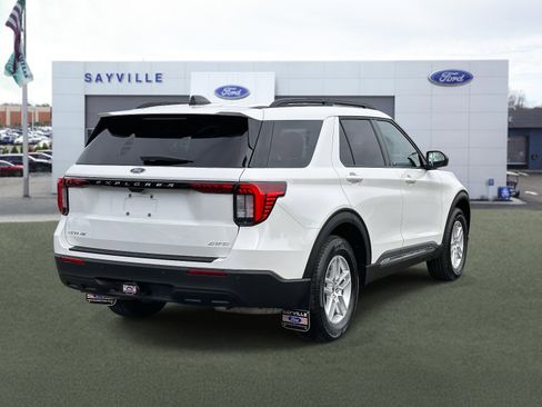 Used 2025 Ford Explorer Active image 5