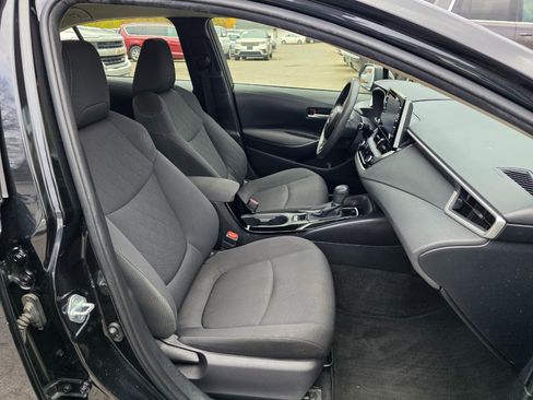 Used 2021 Toyota Corolla LE image 14