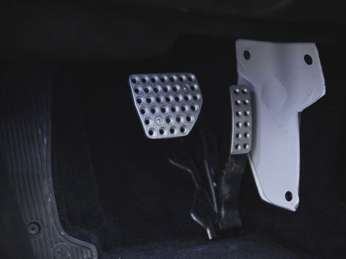 Used 2023 Ferrari SF90 Spider image 26