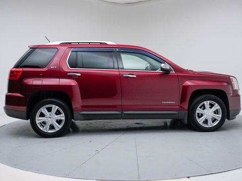 Used 2017 GMC Terrain SLT image 8