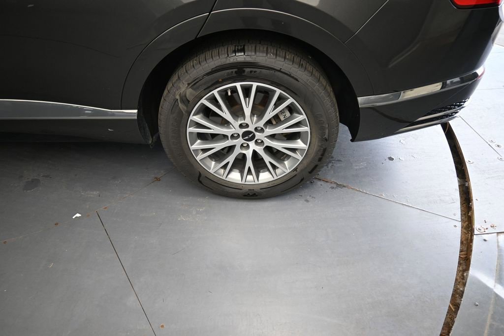Used 2025 Genesis GV80 2.5T Standard AWD/4WD image 18