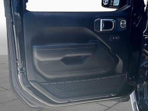 Used 2021 Jeep Wrangler Sport AWD/4WD image 20