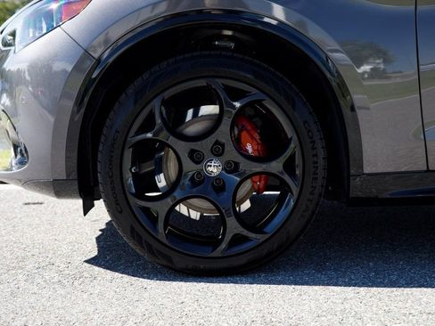 New 2025 Alfa Romeo Stelvio Sprint image 16