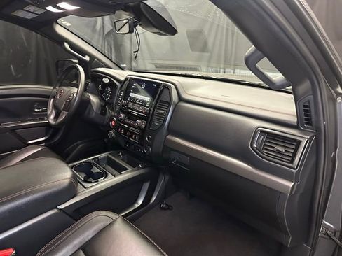 Used 2023 Nissan Titan PRO-4X w/ Pro-4x Convenience Package AWD/4WD image 15
