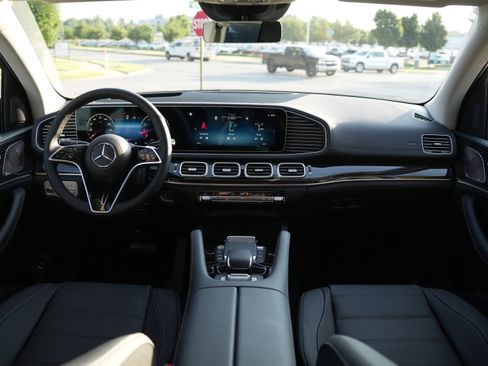 New 2026 Mercedes-Benz GLE 580 4MATIC image 18