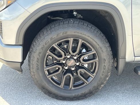 New 2026 GMC Sierra 1500 Elevation w/ Elevation Premium Package AWD/4WD image 13