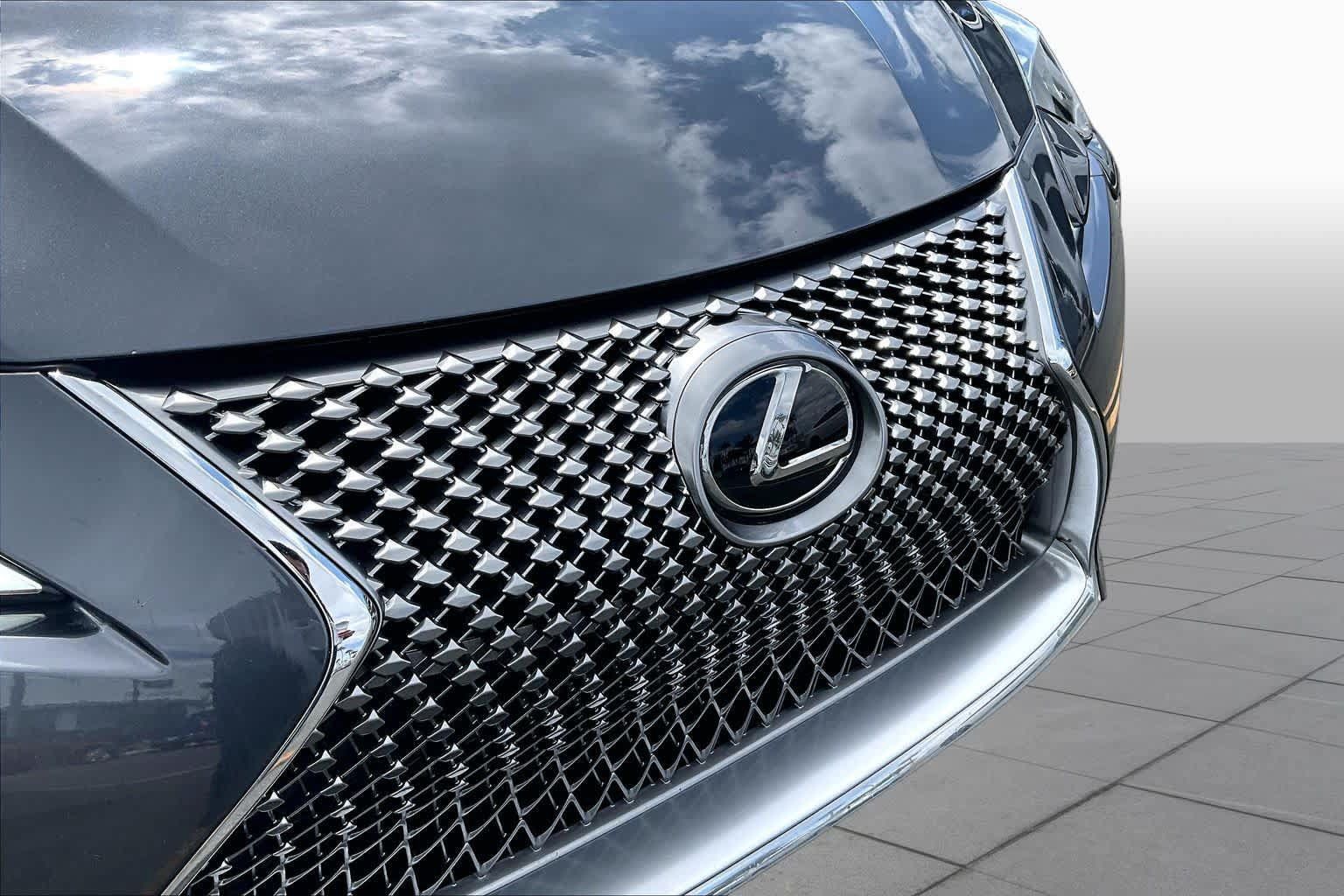 Used 2023 Lexus LC 500 Coupe w/ Touring Package RWD image 30