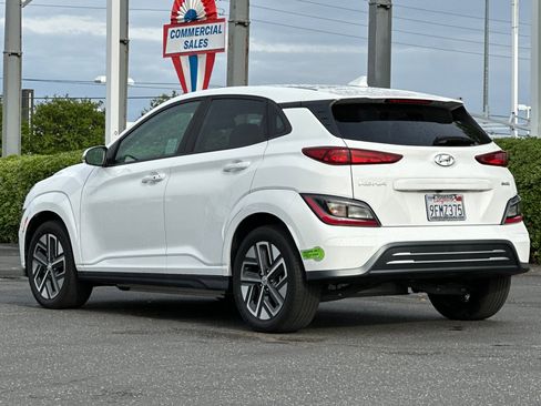 Used 2023 Hyundai Kona SE FWD image 6