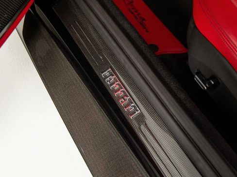 Certified 2024 Ferrari Roma Spider RWD image 33