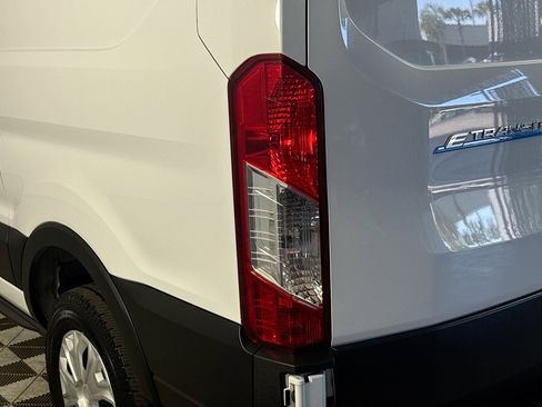 Used 2023 Ford E-Transit Low Roof image 32