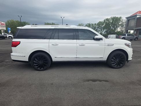 Used 2020 Lincoln Navigator L Reserve w/ Equipment Group 208A Reserve AWD/4WD image 19