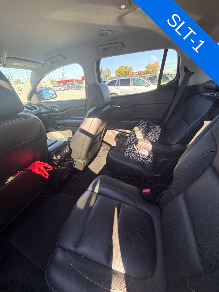 Used 2017 GMC Acadia SLT AWD/4WD image 14