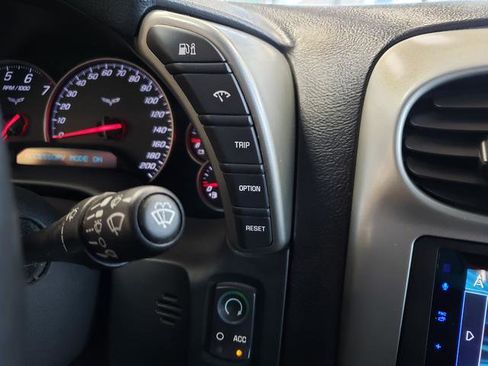 Used 2005 Chevrolet Corvette Convertible image 18