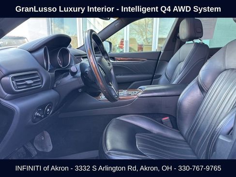 Used 2019 Maserati Levante GranLusso image 44