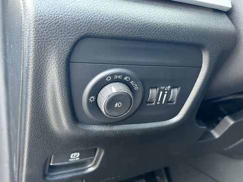 New 2026 Jeep Grand Cherokee Limited w/ Limited Altitude Package AWD/4WD image 45