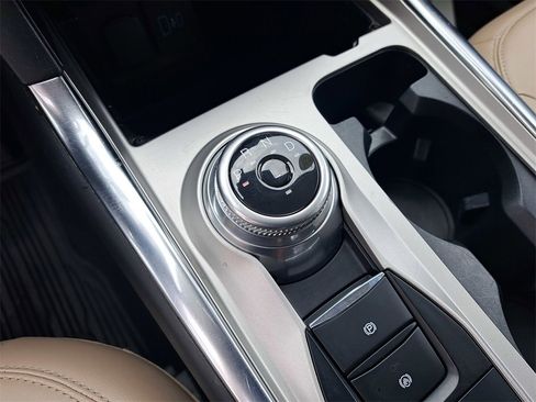 Used 2023 Ford Explorer XLT w/ Equipment Group 202A image 11