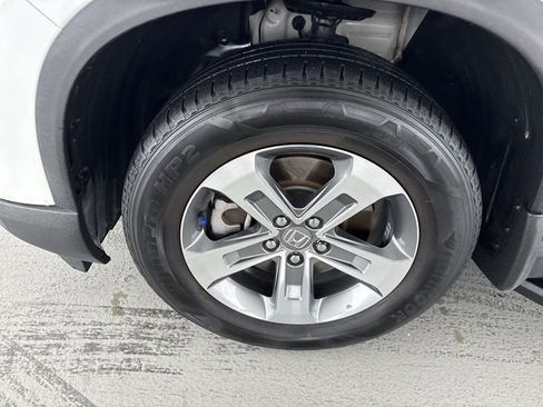 Used 2023 Honda Pilot EX-L image 10