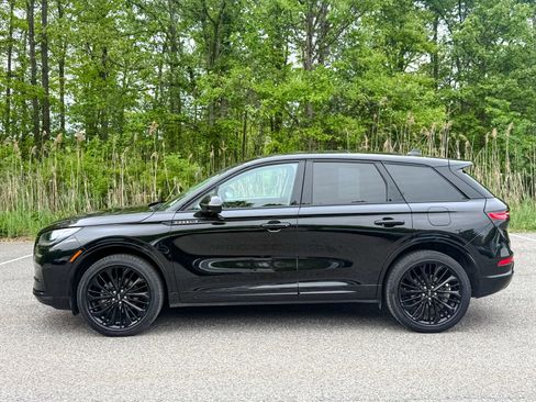 Used 2023 Lincoln Corsair AWD w/ Equipment Group 101A image 8