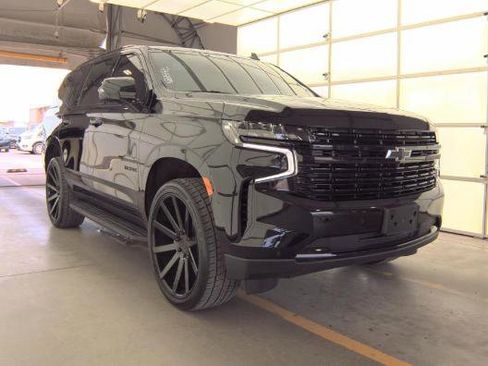 Used 2024 Chevrolet Tahoe RST w/ Luxury Package image 3