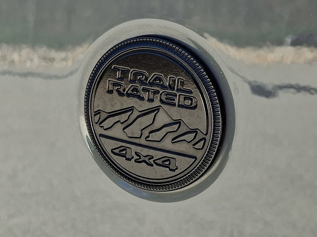 Used 2021 Jeep Wrangler Sport AWD/4WD image 29