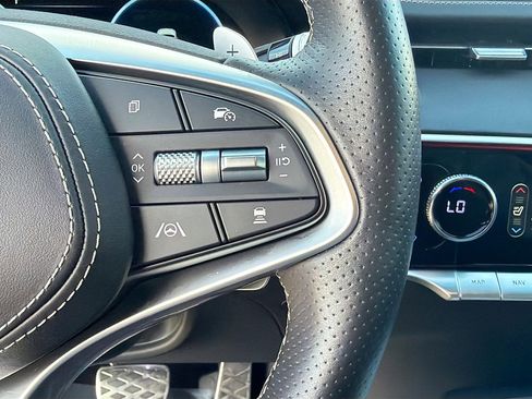 Used 2024 Genesis GV70 2.5T w/ Sport Prestige Package image 39