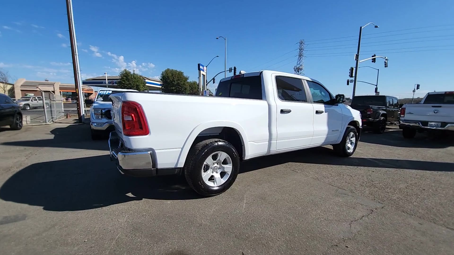 Used 2026 RAM 1500 Big Horn AWD/4WD image 8
