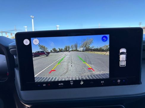 New 2025 Ford Maverick XL w/ Equipment Group 101A image 23