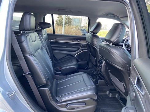 Used 2021 Jeep Grand Cherokee L Limited image 13