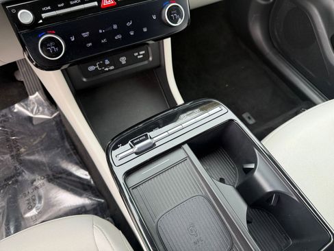 Used 2025 Hyundai Tucson Blue image 41