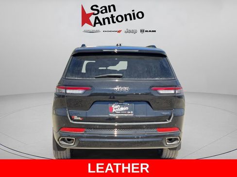 New 2025 Jeep Grand Cherokee L Summit w/ Obsidian Package AWD/4WD image 8