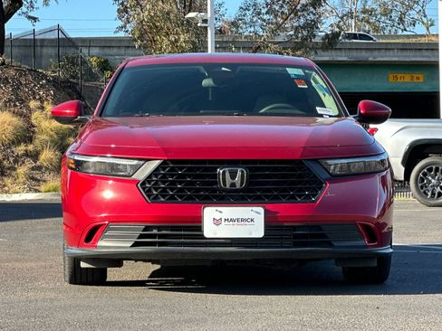 Used 2023 Honda Accord EX image 7