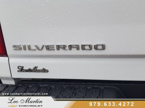 Used 2025 Chevrolet Silverado 2500 LT w/ Convenience Package AWD/4WD image 6