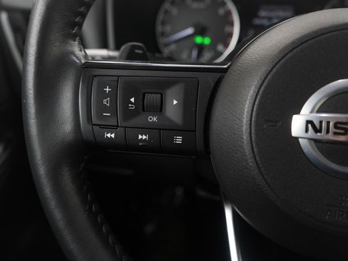 Used 2021 Nissan Rogue S image 26