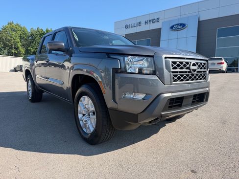 Used 2024 Nissan Frontier SV w/ SV Convenience Package AWD/4WD image 4