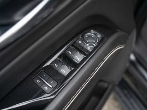 Used 2023 Cadillac Escalade Sport Platinum w/ Heavy-Duty Trailer Package AWD/4WD image 16